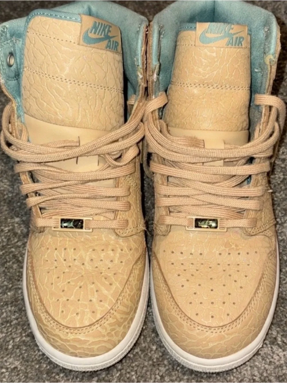 Nike Air Jordan 1 Retro High OG San Dune 6.5Y